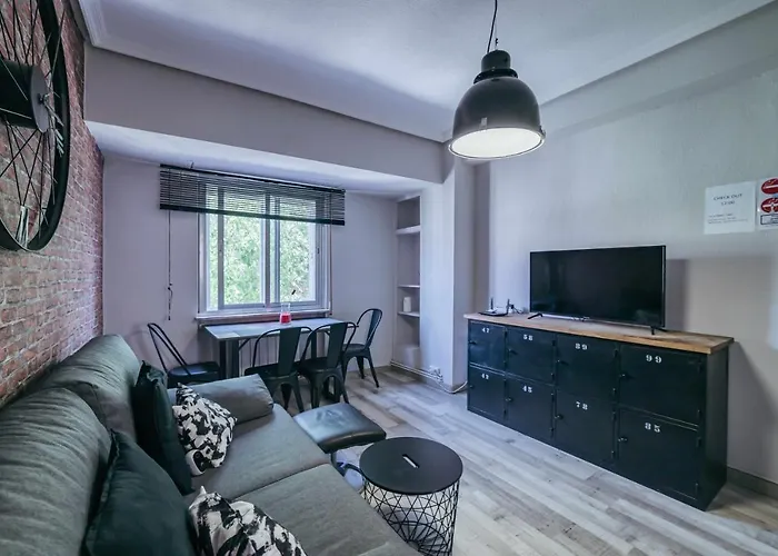 Jardines De La Encarnacion